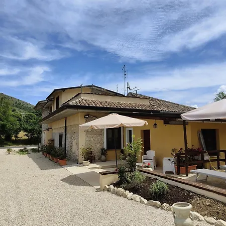 Bed & Breakfast Casale Dei Ricordi